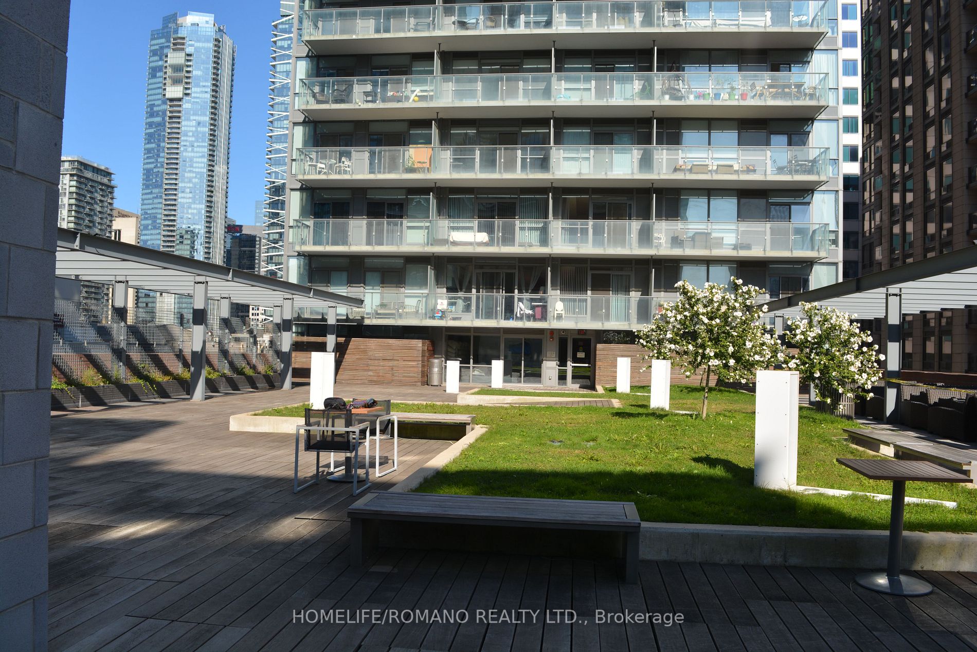 8 Mercer St, #401