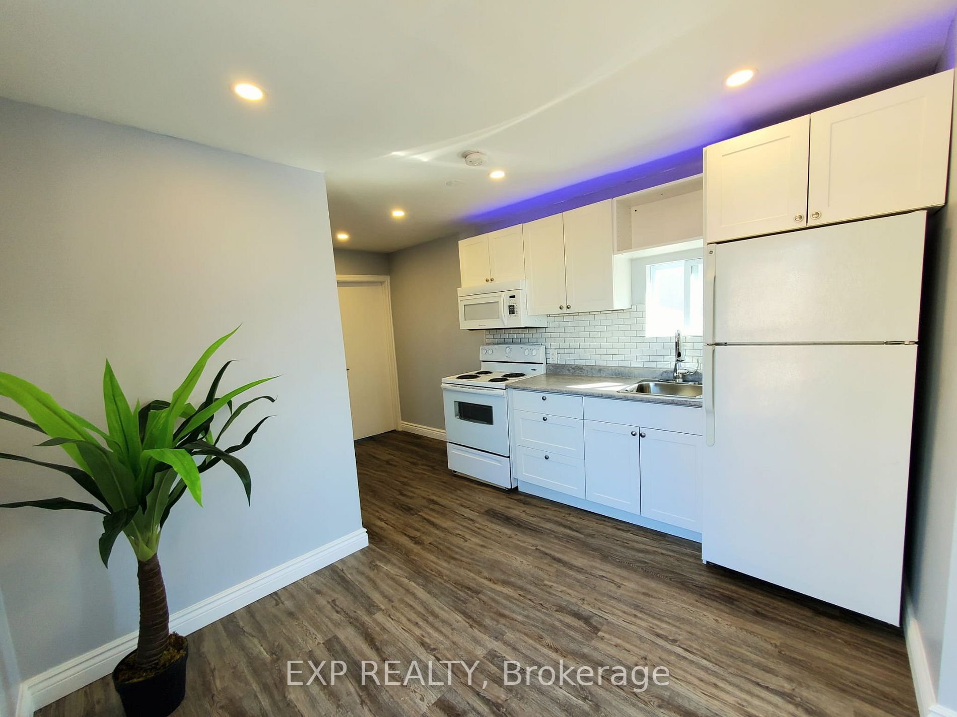 444 Westmount Ave