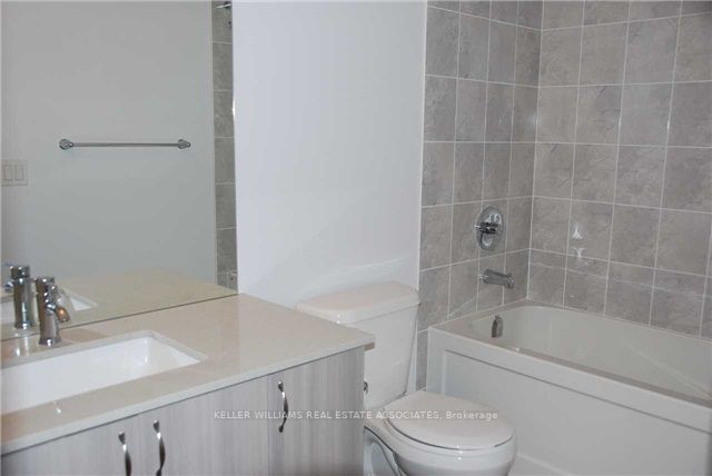 7 Kenaston Gdns, #223
