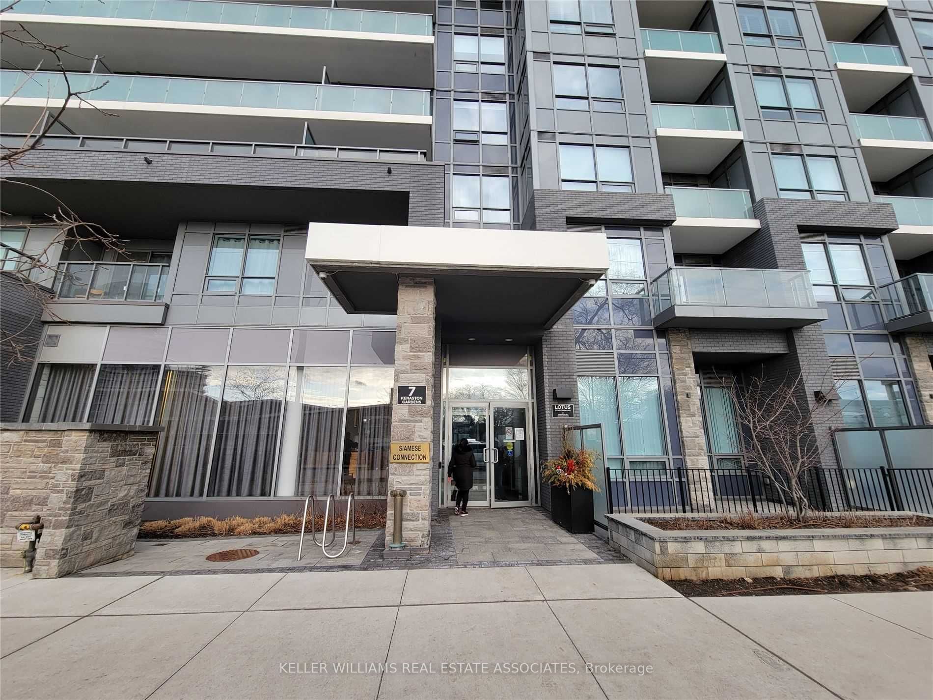 7 Kenaston Gdns, #223