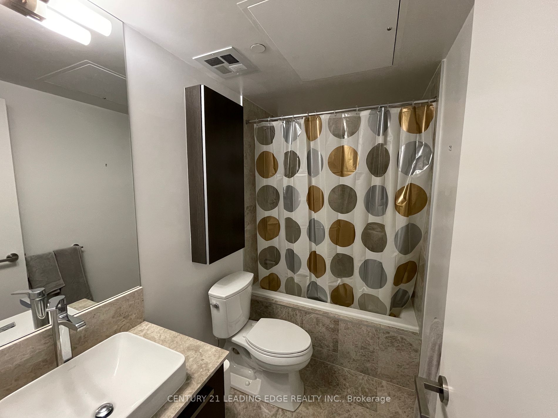3018 Yonge St, #1111