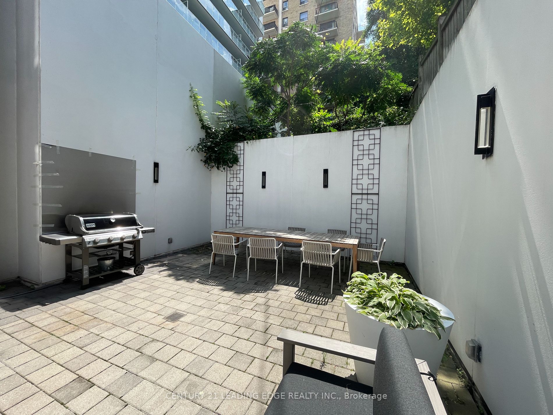 3018 Yonge St, #1111