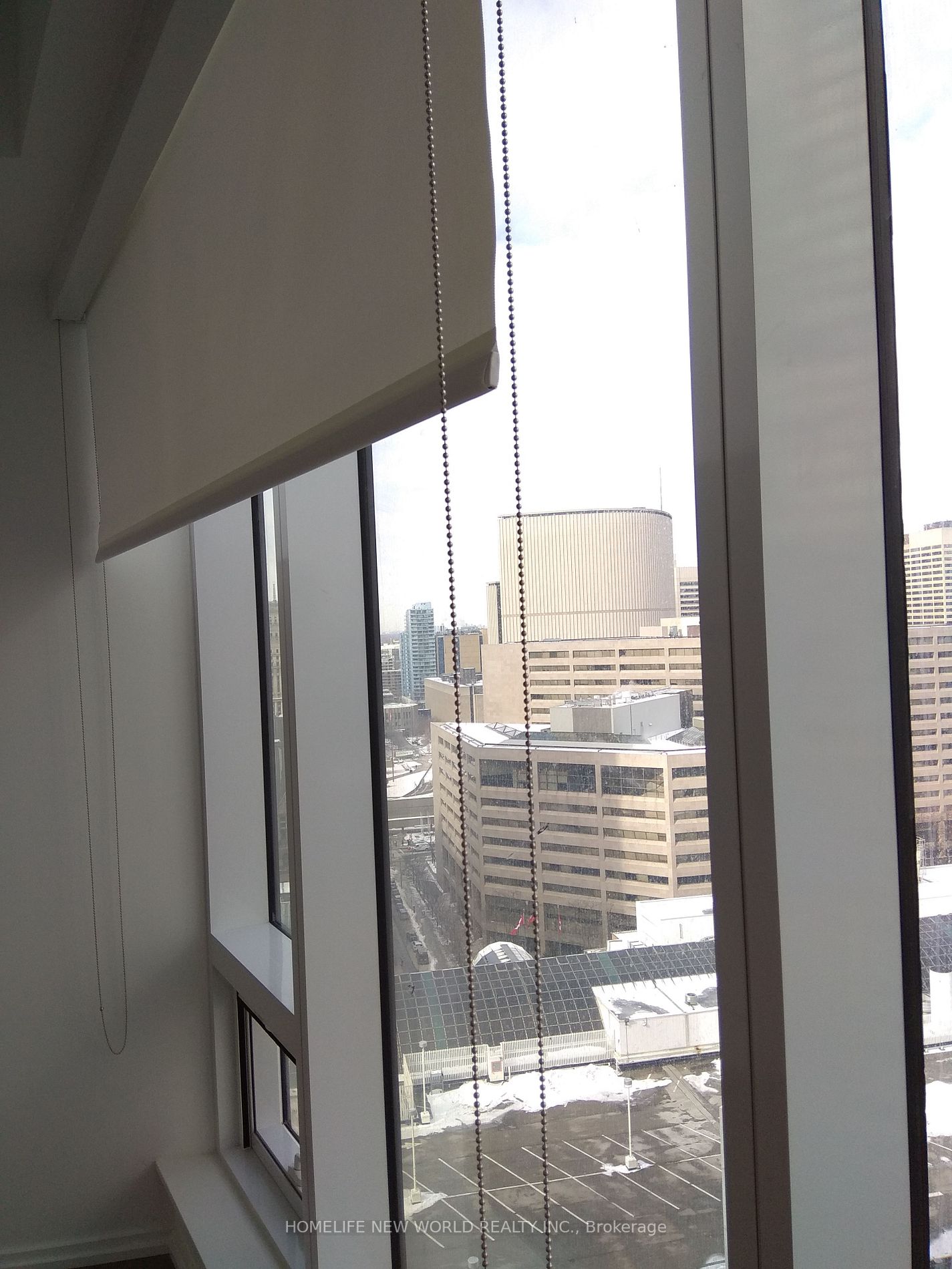 197 Yonge St, #1713