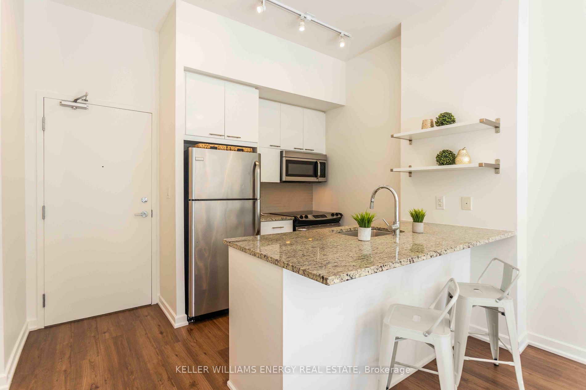 66 Forest Manor Rd, #P02