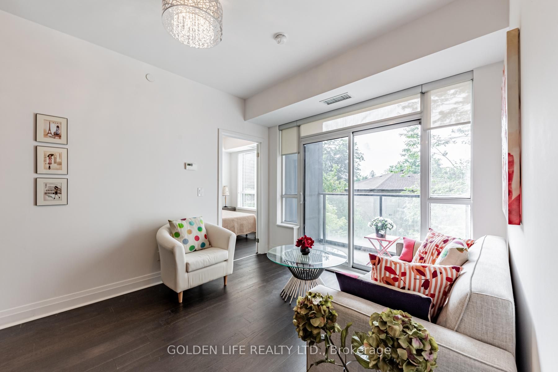 399 Spring Garden Avenue, #306