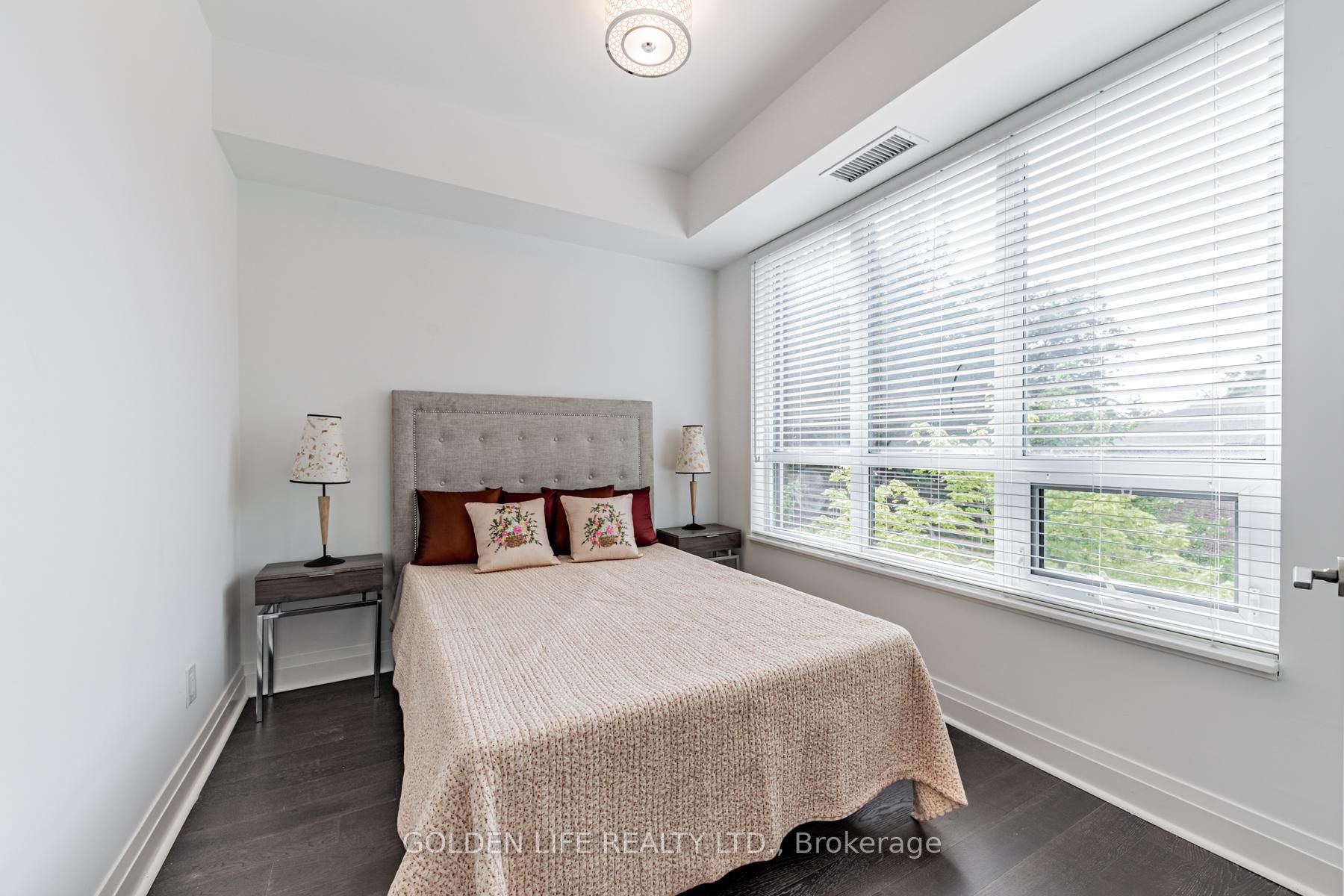 399 Spring Garden Avenue, #306