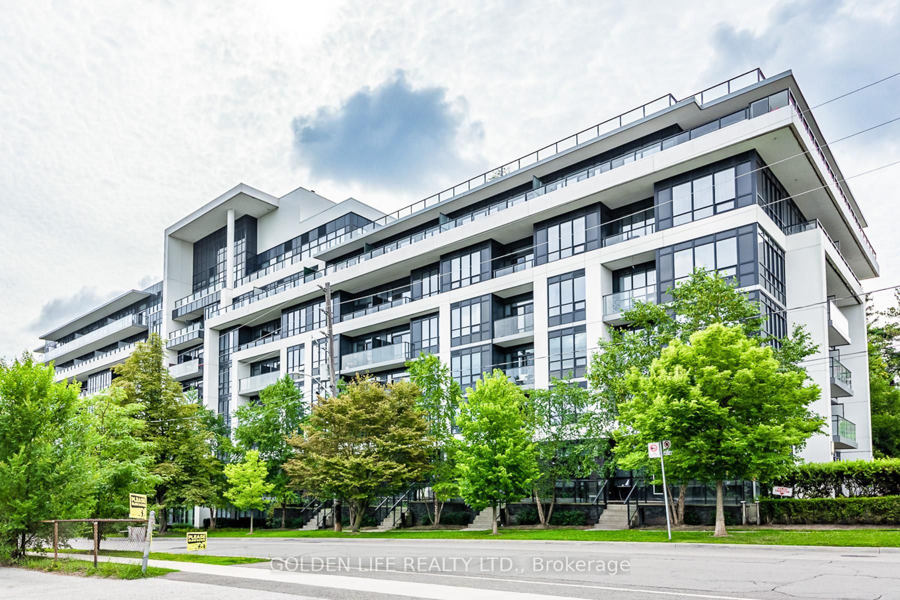 399 Spring Garden Avenue, #306