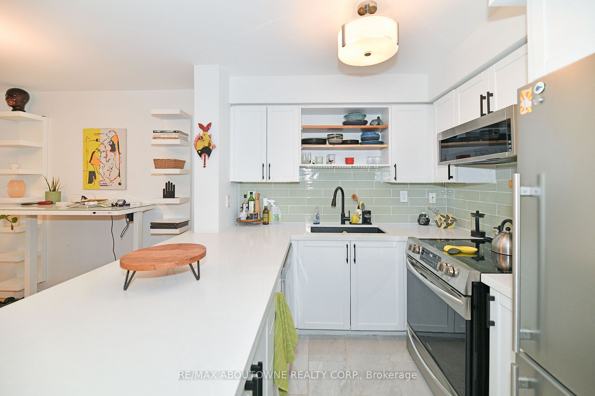 18 Stafford St, #310