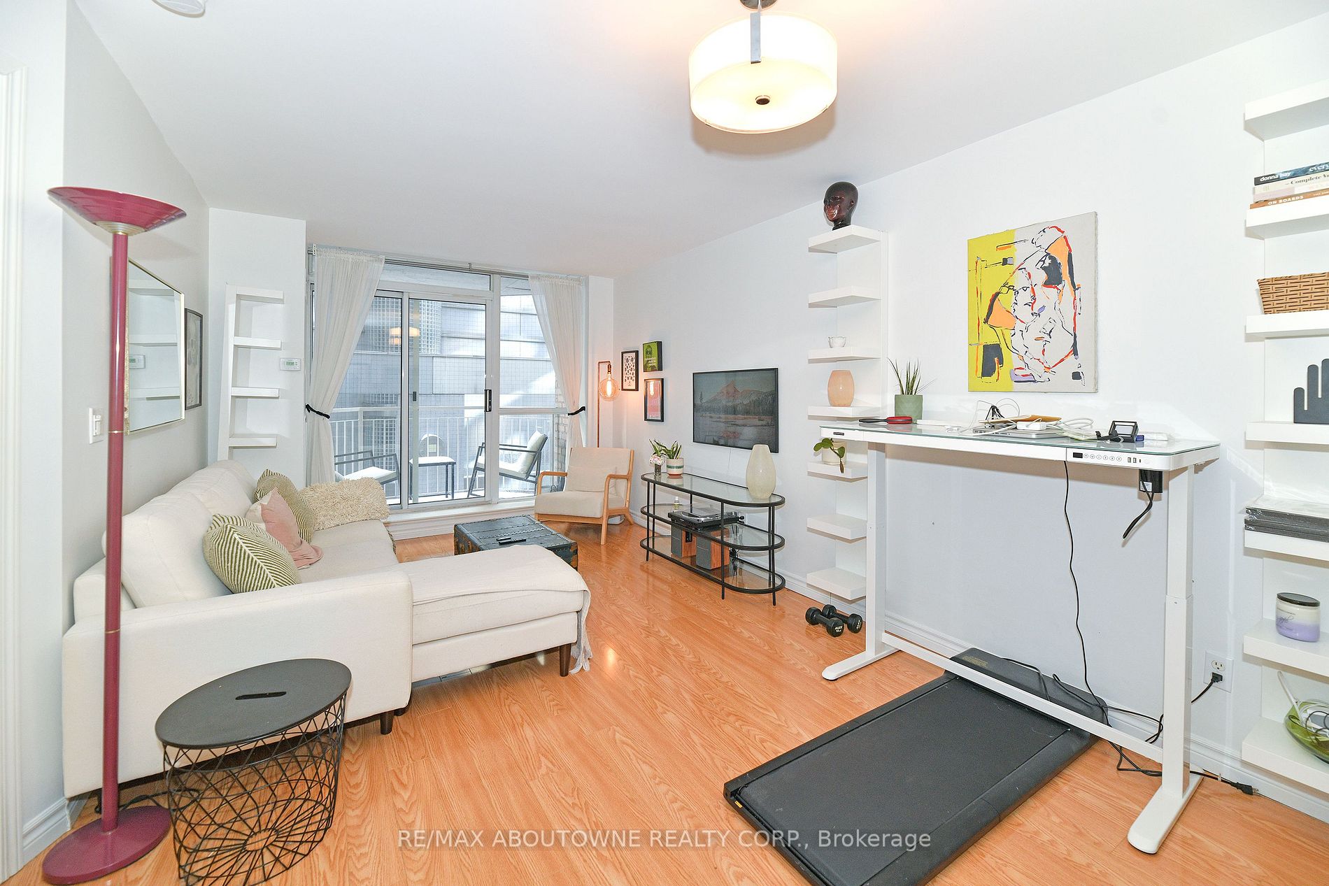 18 Stafford St, #310