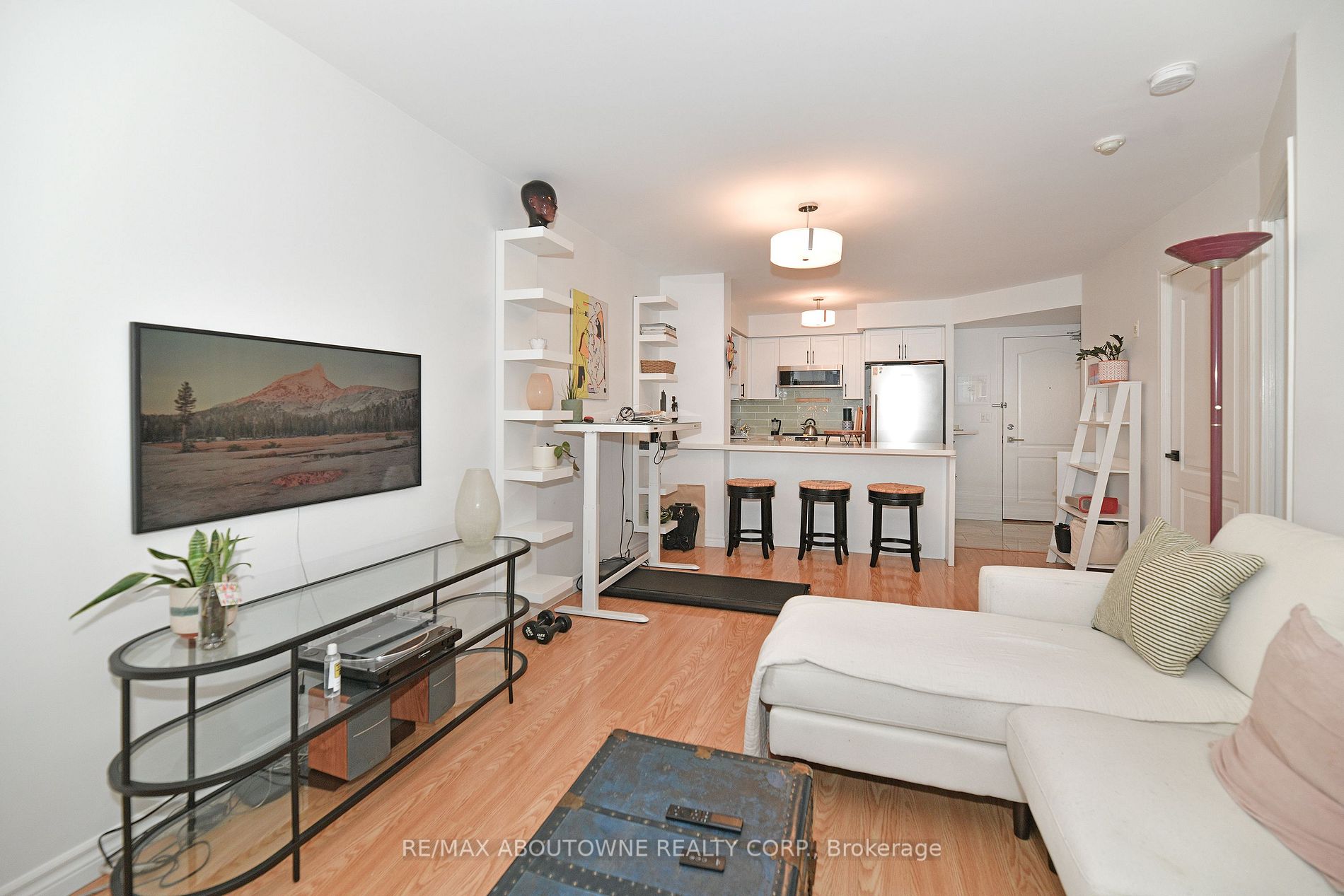 18 Stafford St, #310