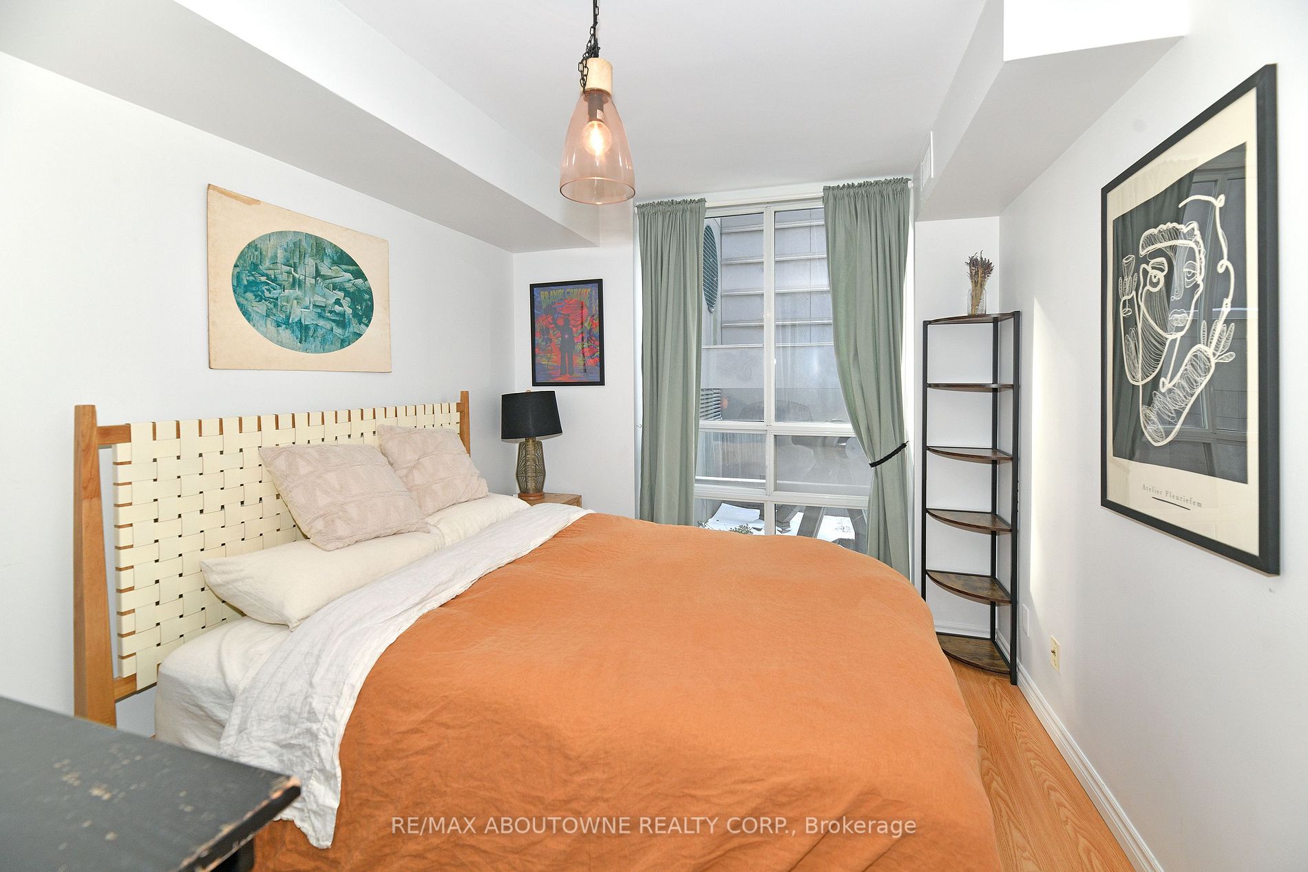 18 Stafford St, #310