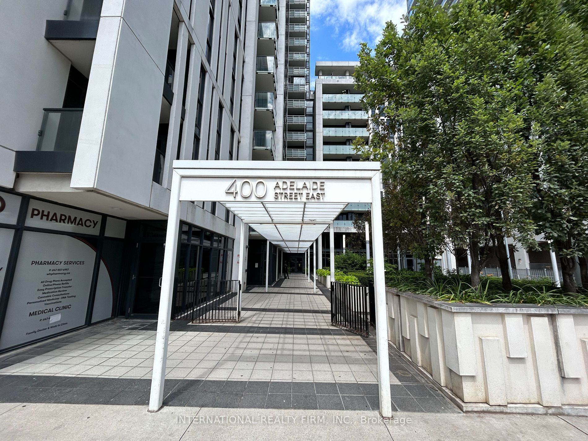 400 Adelaide St E, #1214