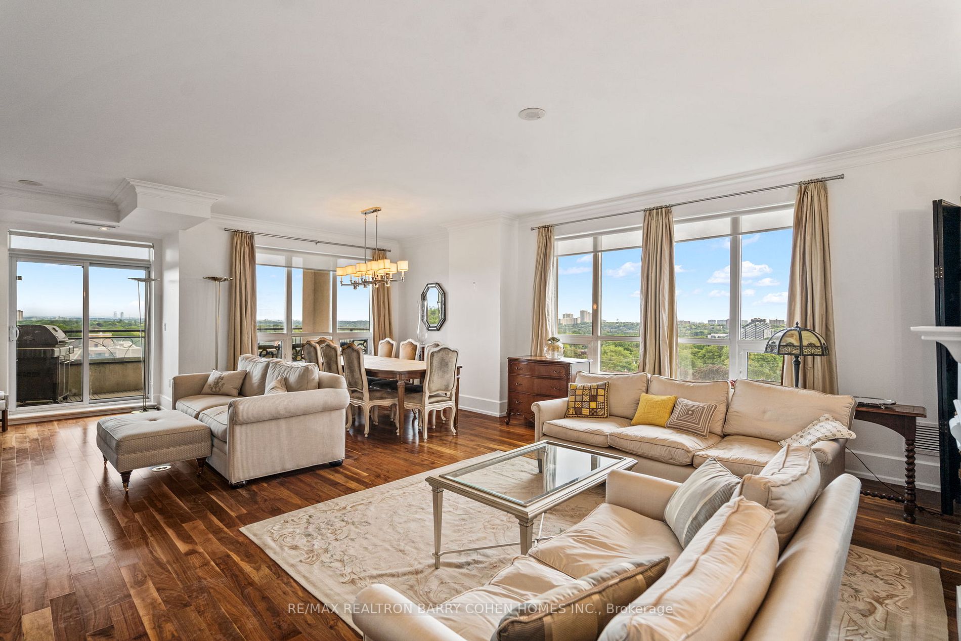 662 Sheppard Avenue E, #805c