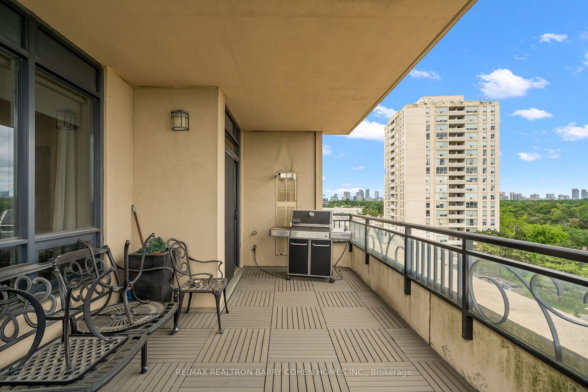 662 Sheppard Avenue E, #805c