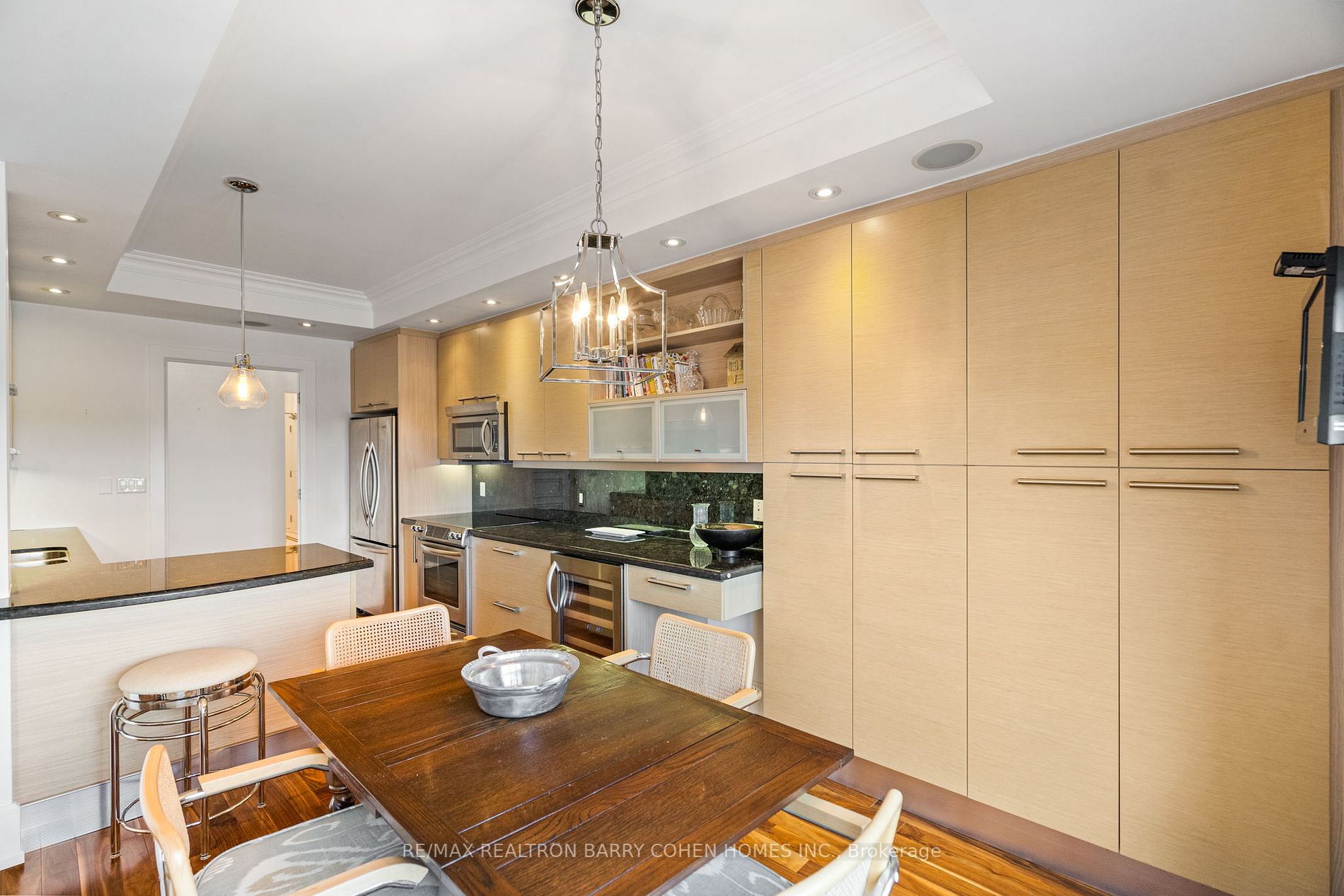662 Sheppard Avenue E, #805c