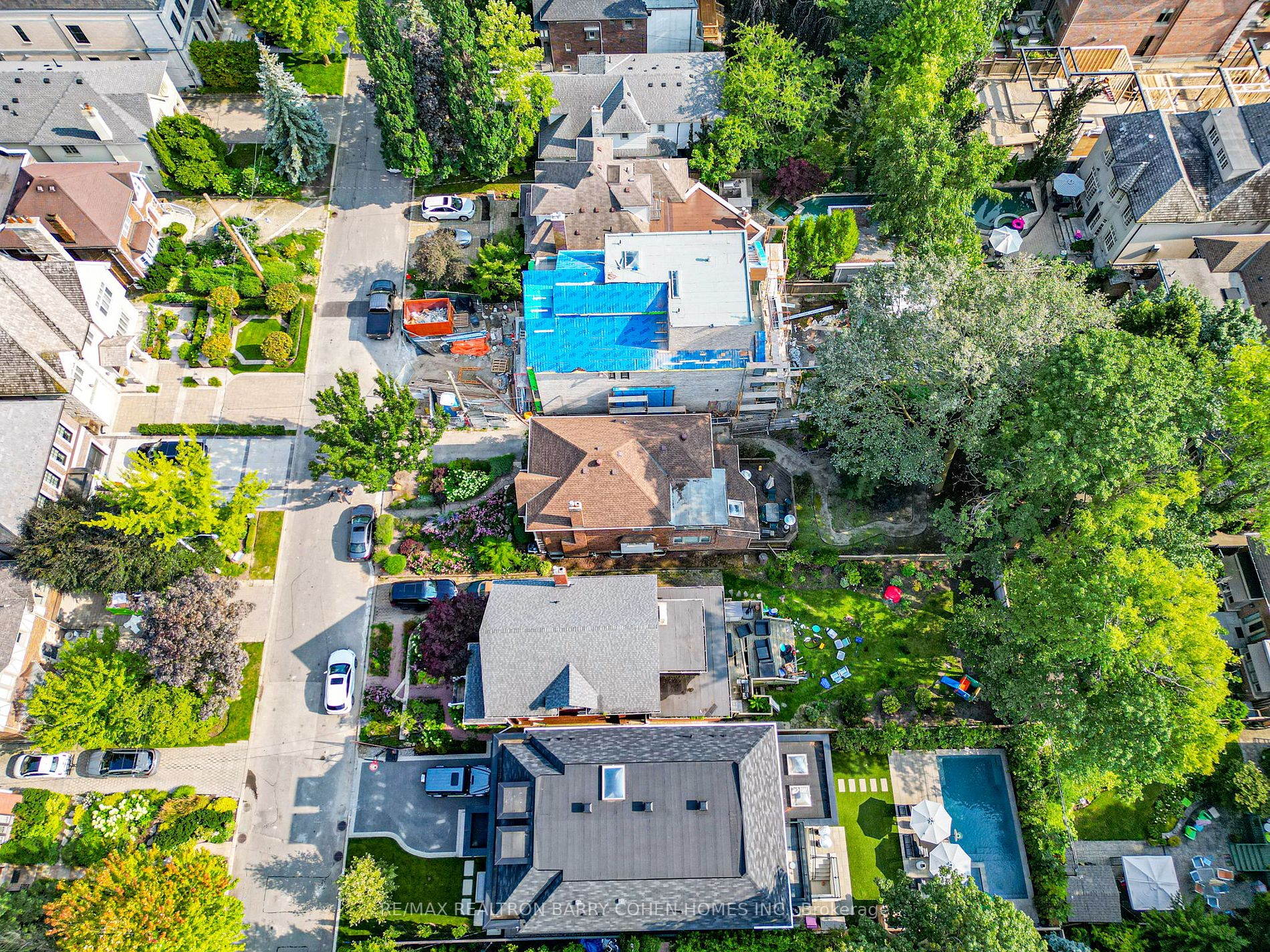 212 Glenayr Rd