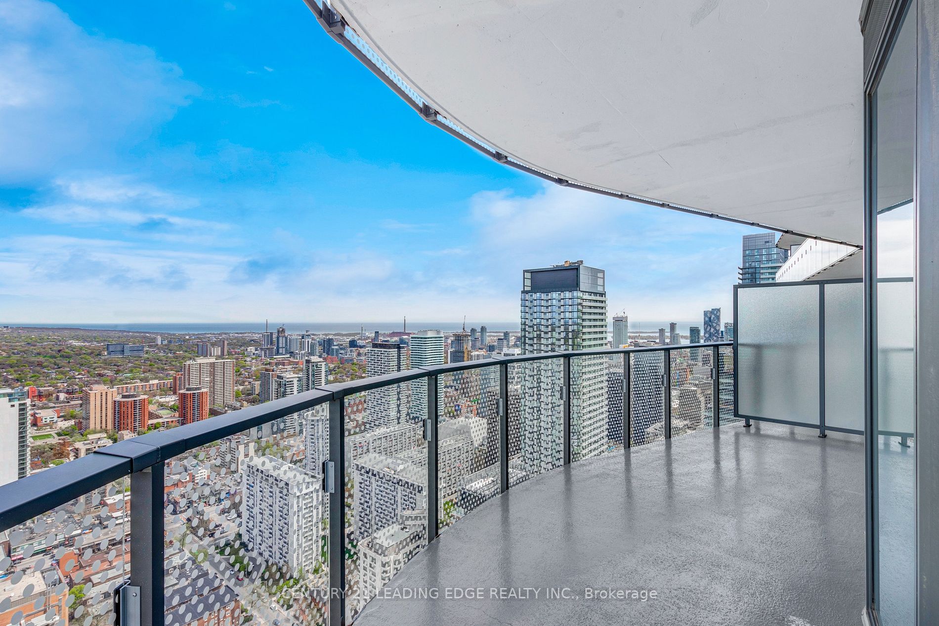 11 Wellesley St W, #4711