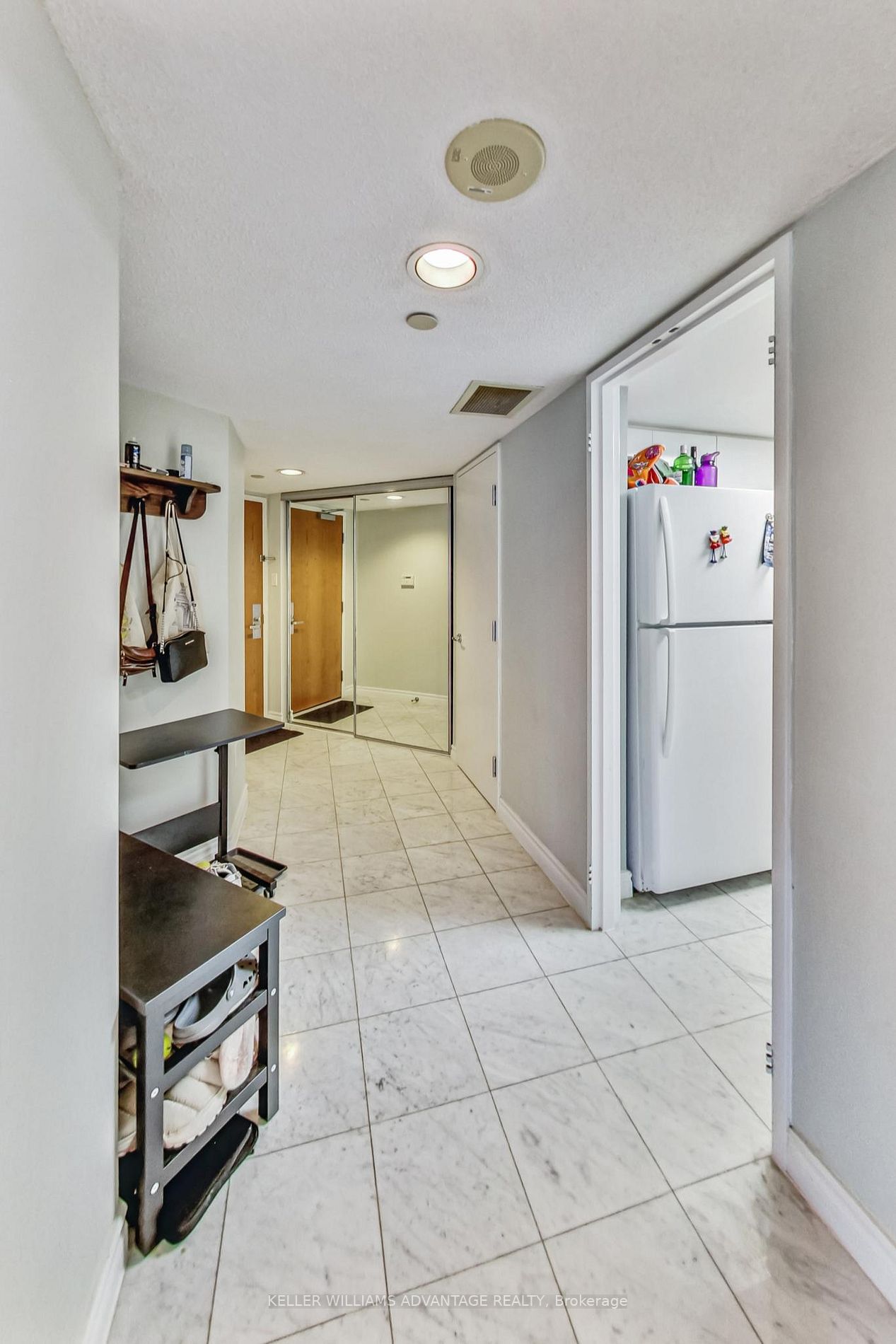 38 Elm St, #800