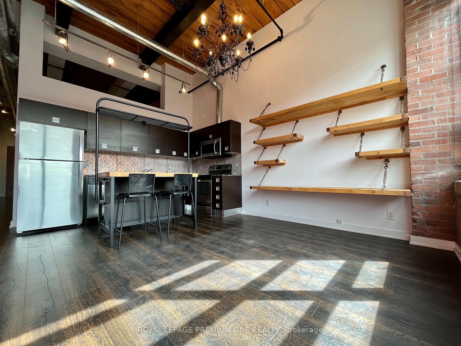 43 Hanna Ave, #312