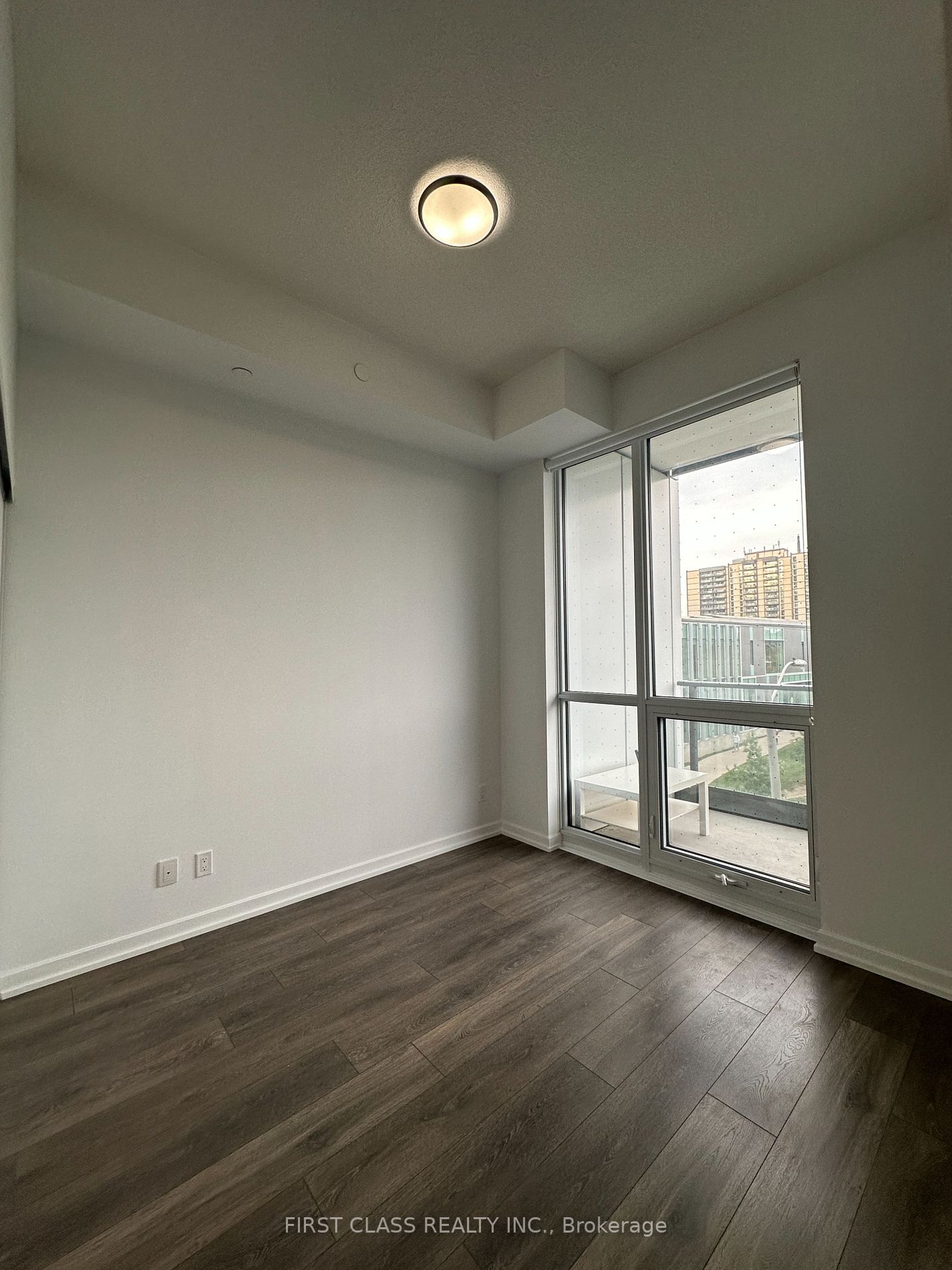 32 Forest Manor Rd, #206