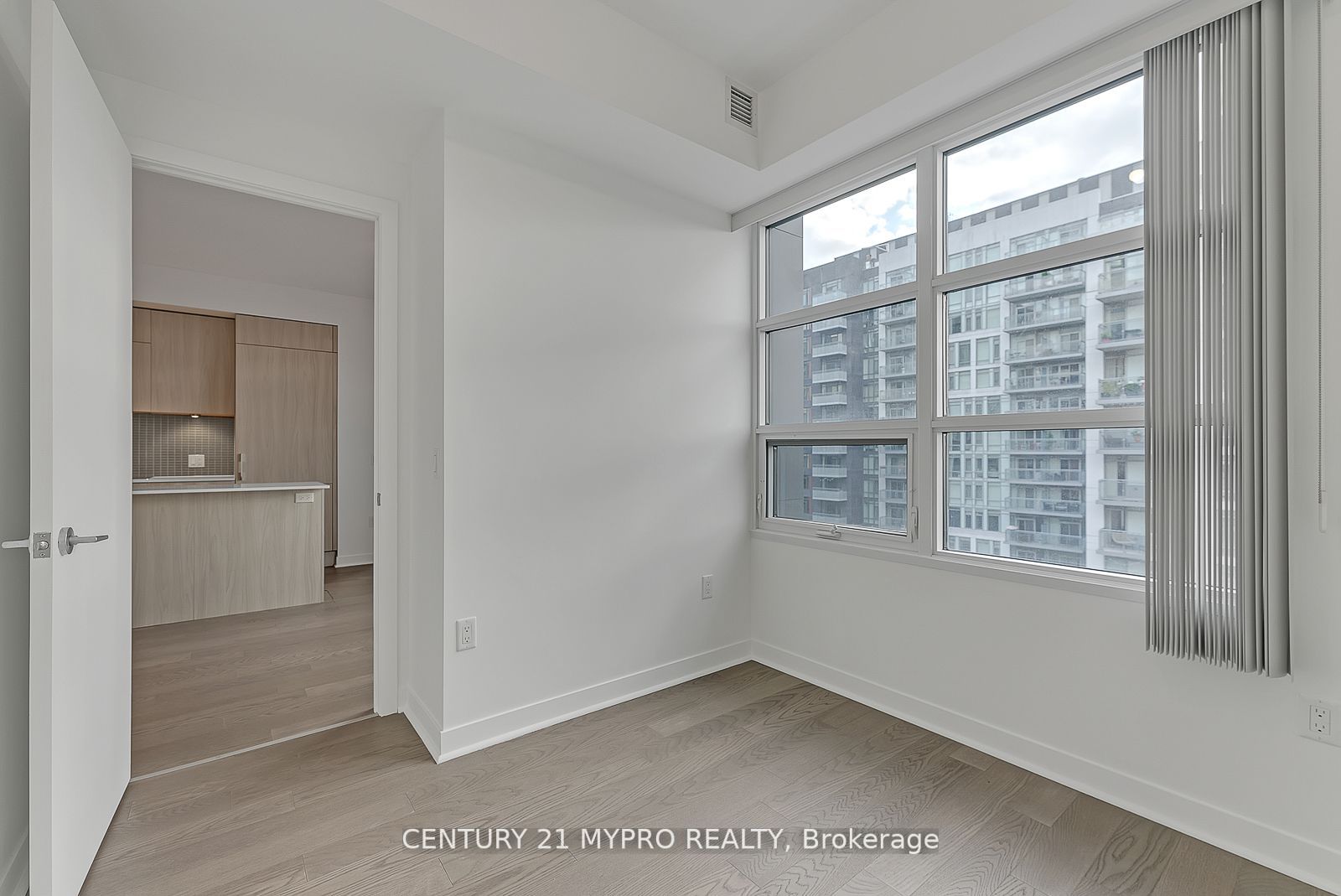 501 Adelaide St W, #1010