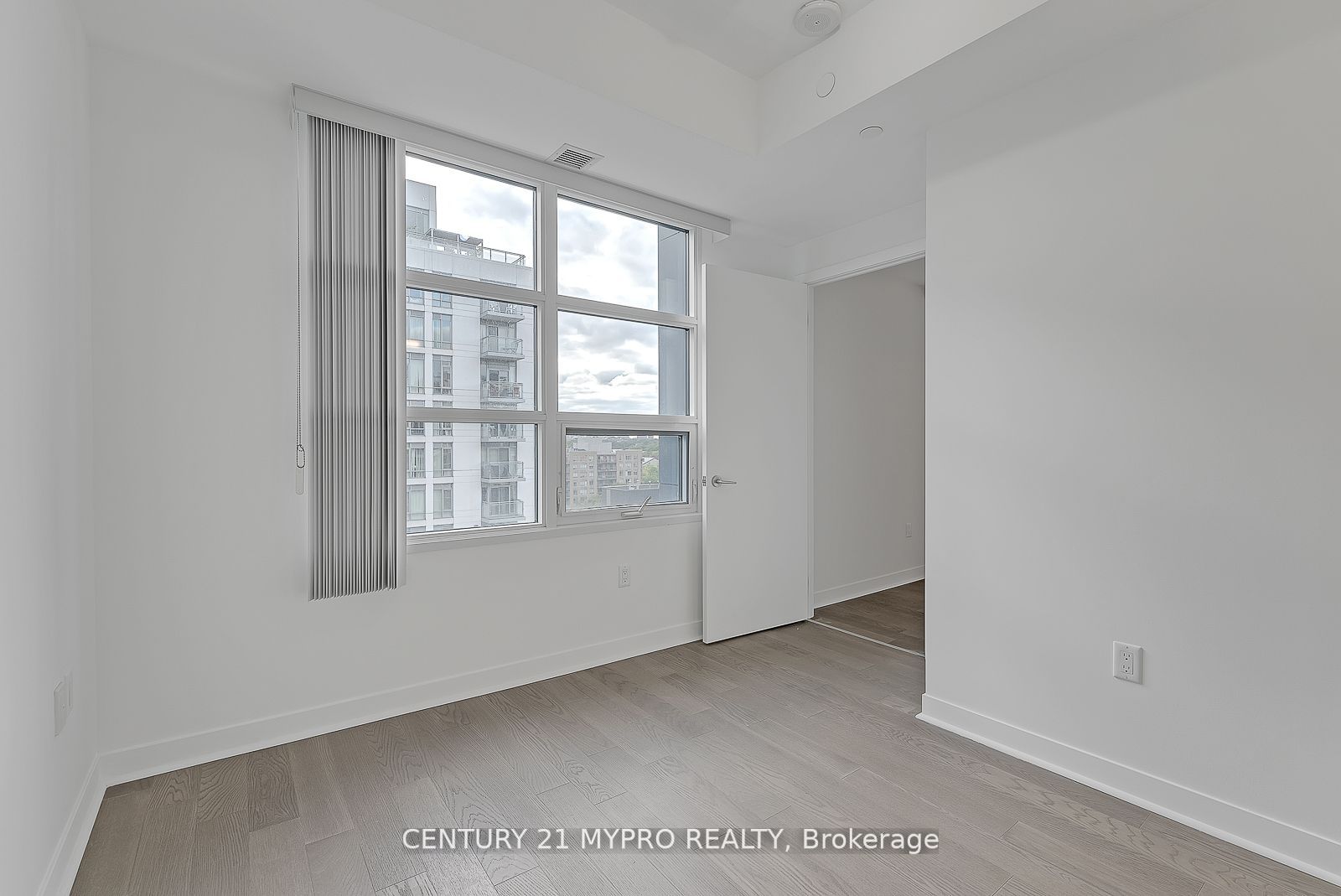 501 Adelaide St W, #1010