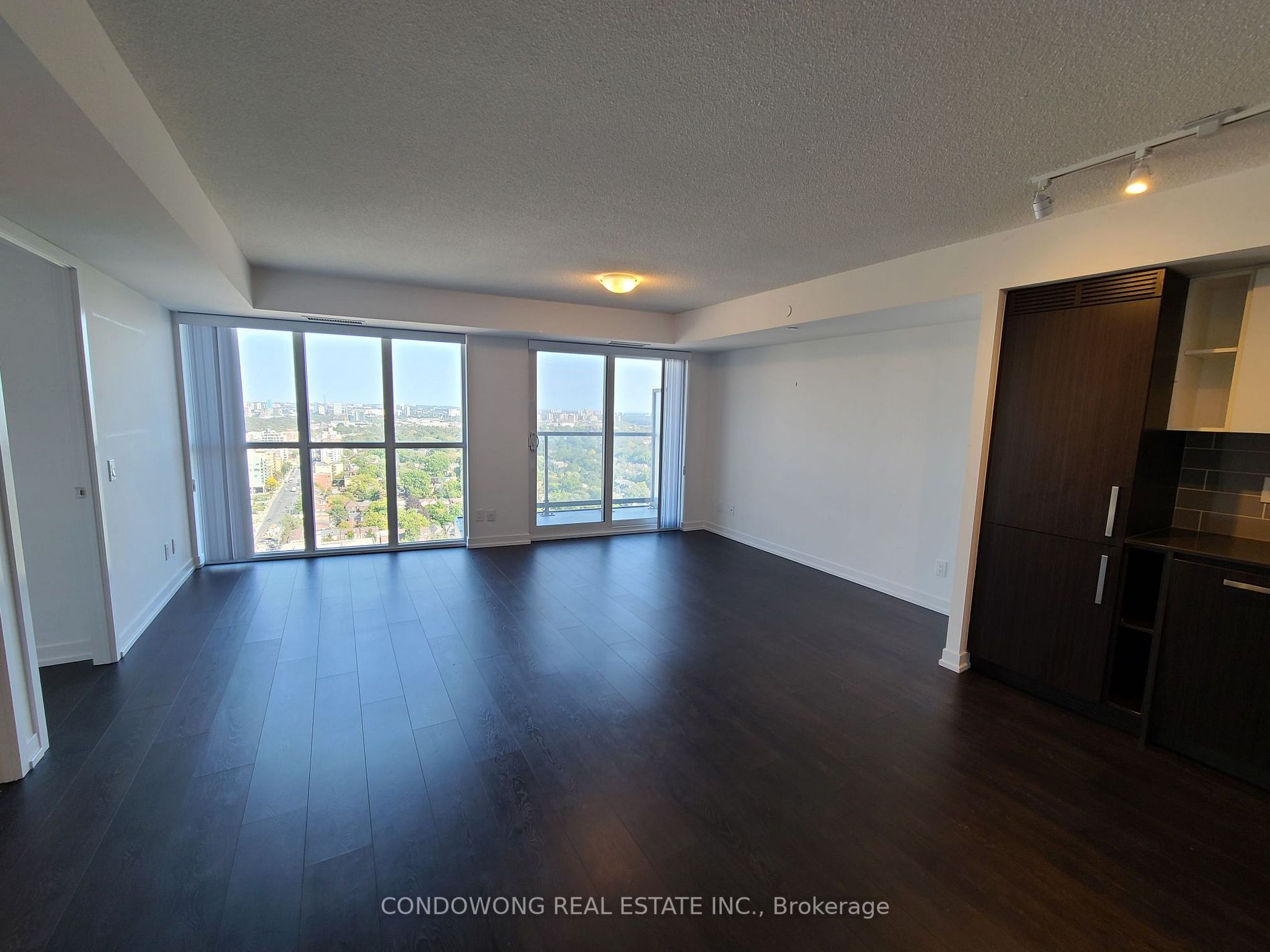 125 Redpath Avenue #2911