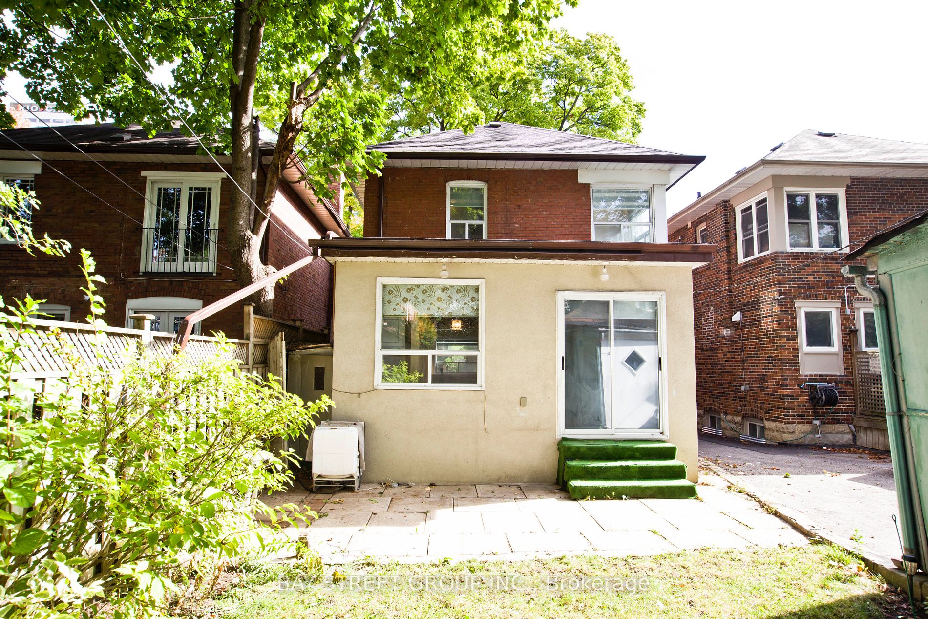 20 Maxwell Ave
