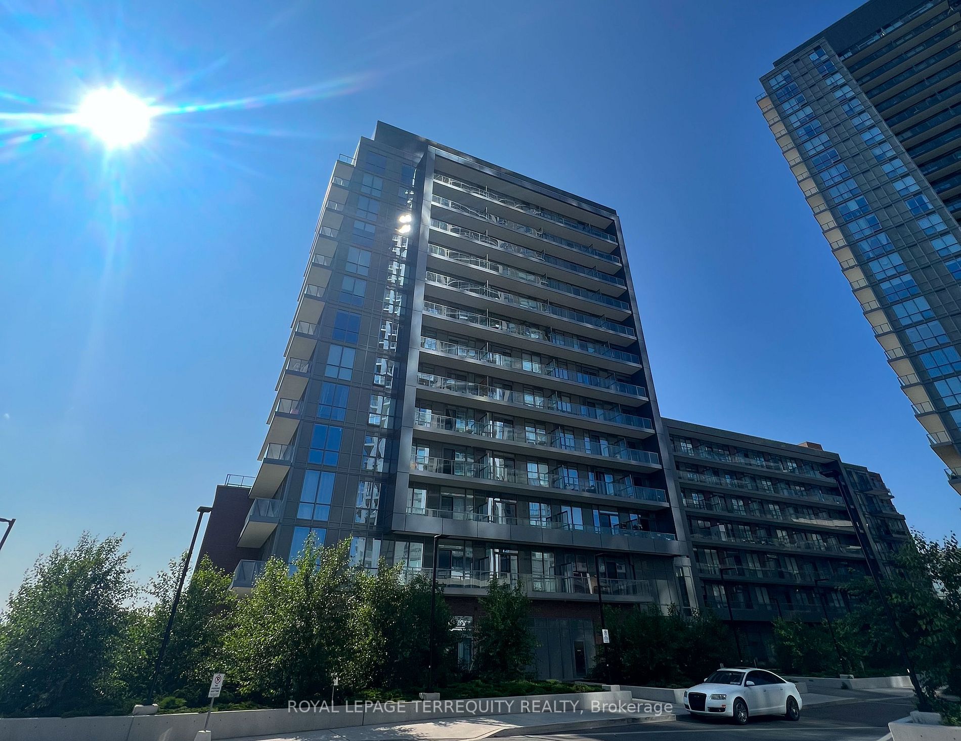 36 Forest Manor Rd, #722