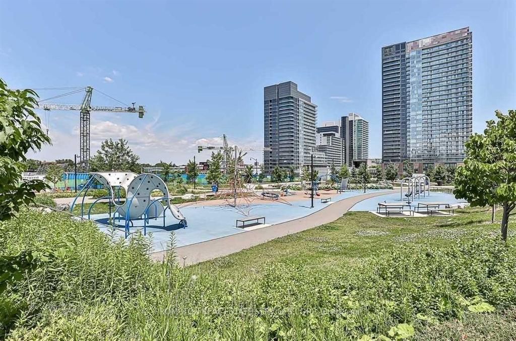 95 Mcmahon Dr, #2510