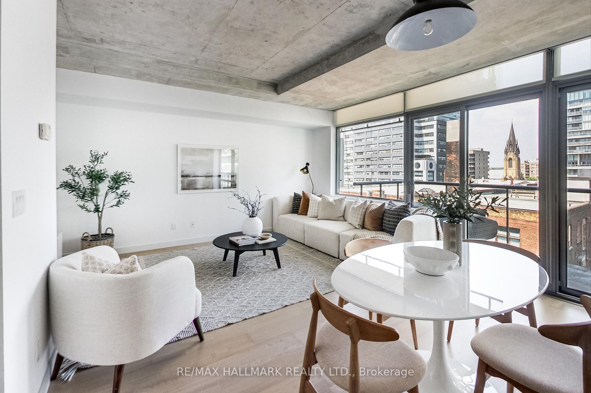 55 Stewart St, #809