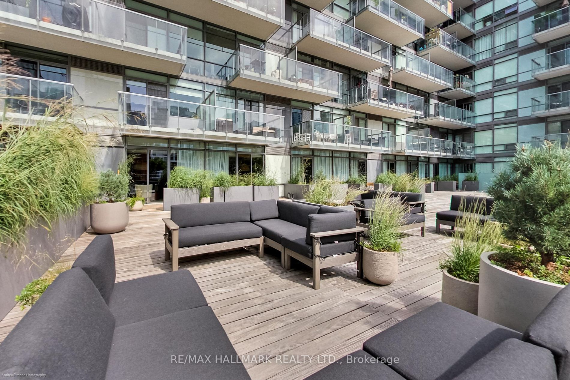 55 Stewart St, #809