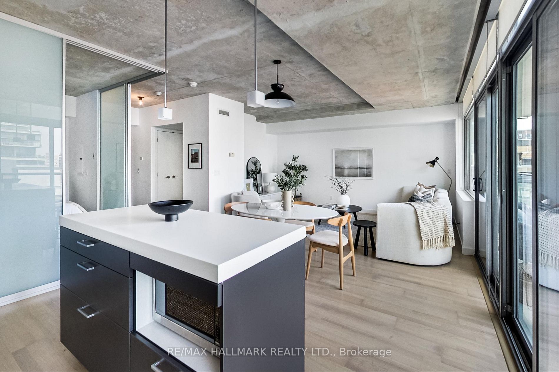 55 Stewart St, #809