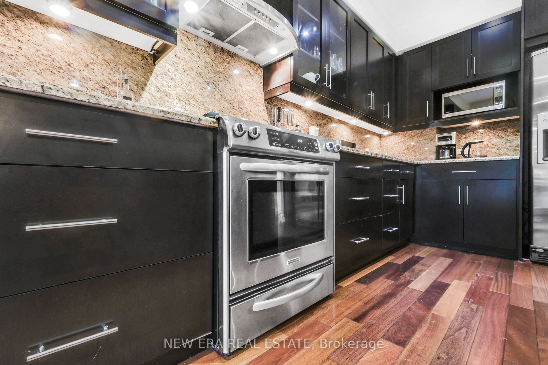 313 Glen Rd