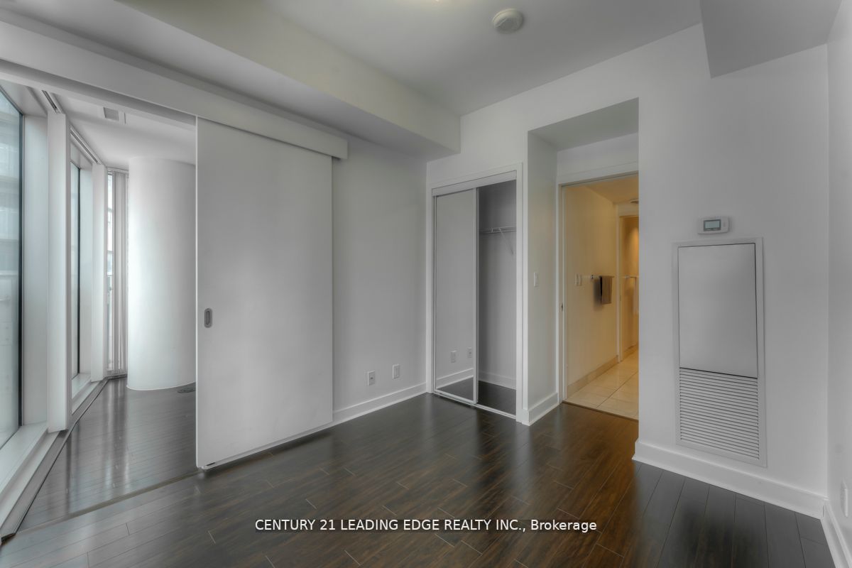 12 York St, #1210