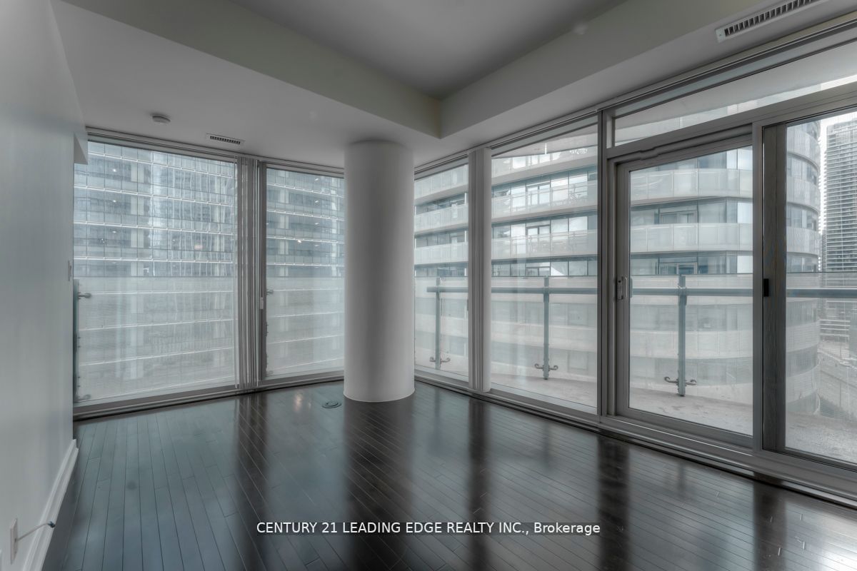 12 York St, #1210