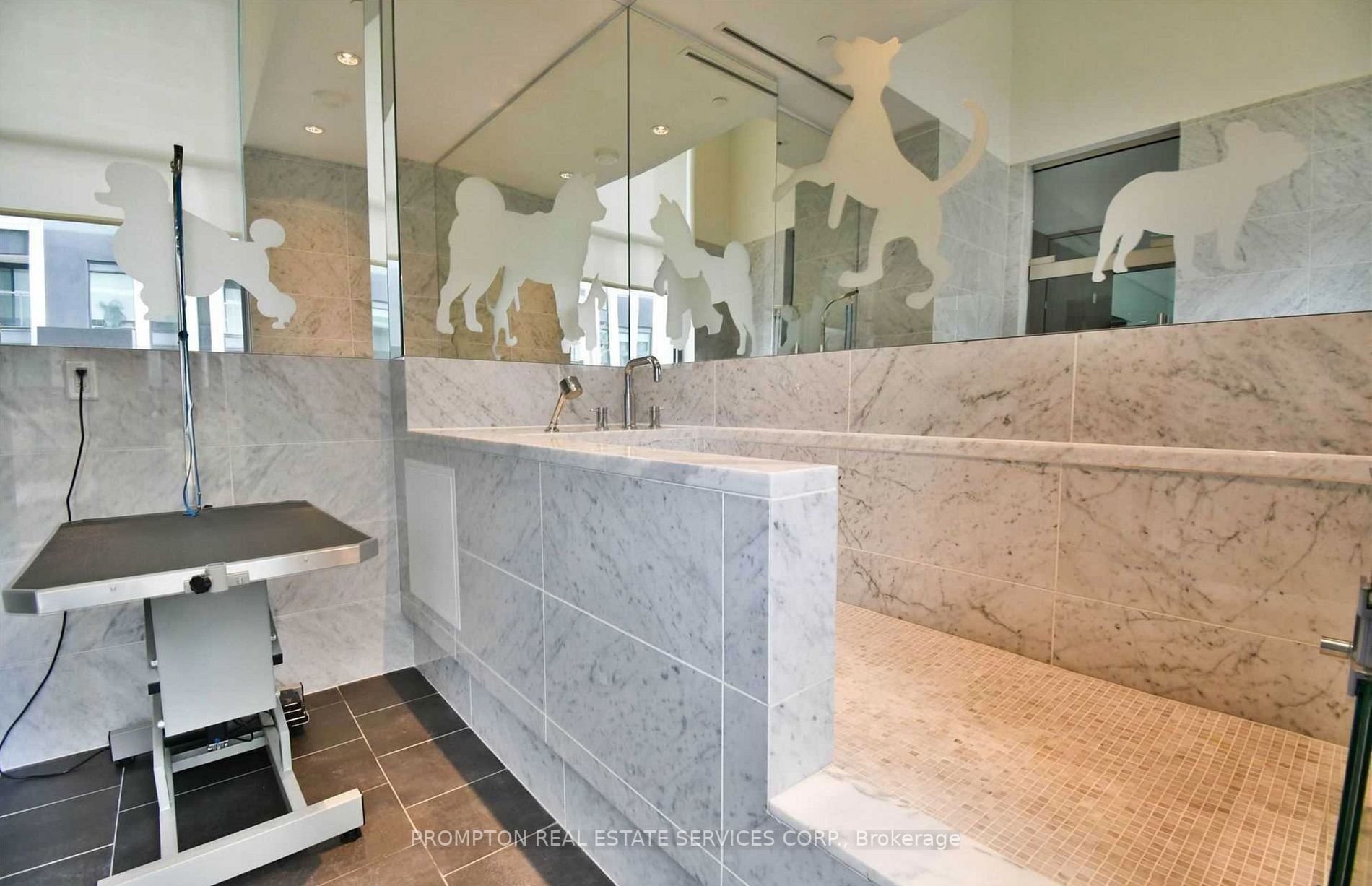 115 Mcmahon Dr, #506