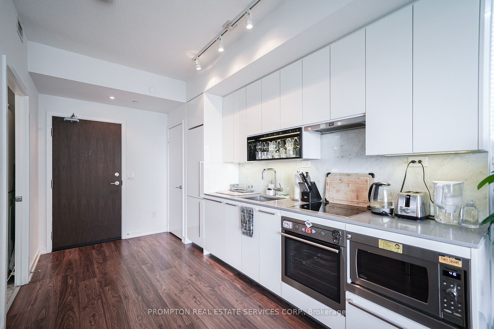 115 Mcmahon Dr, #506