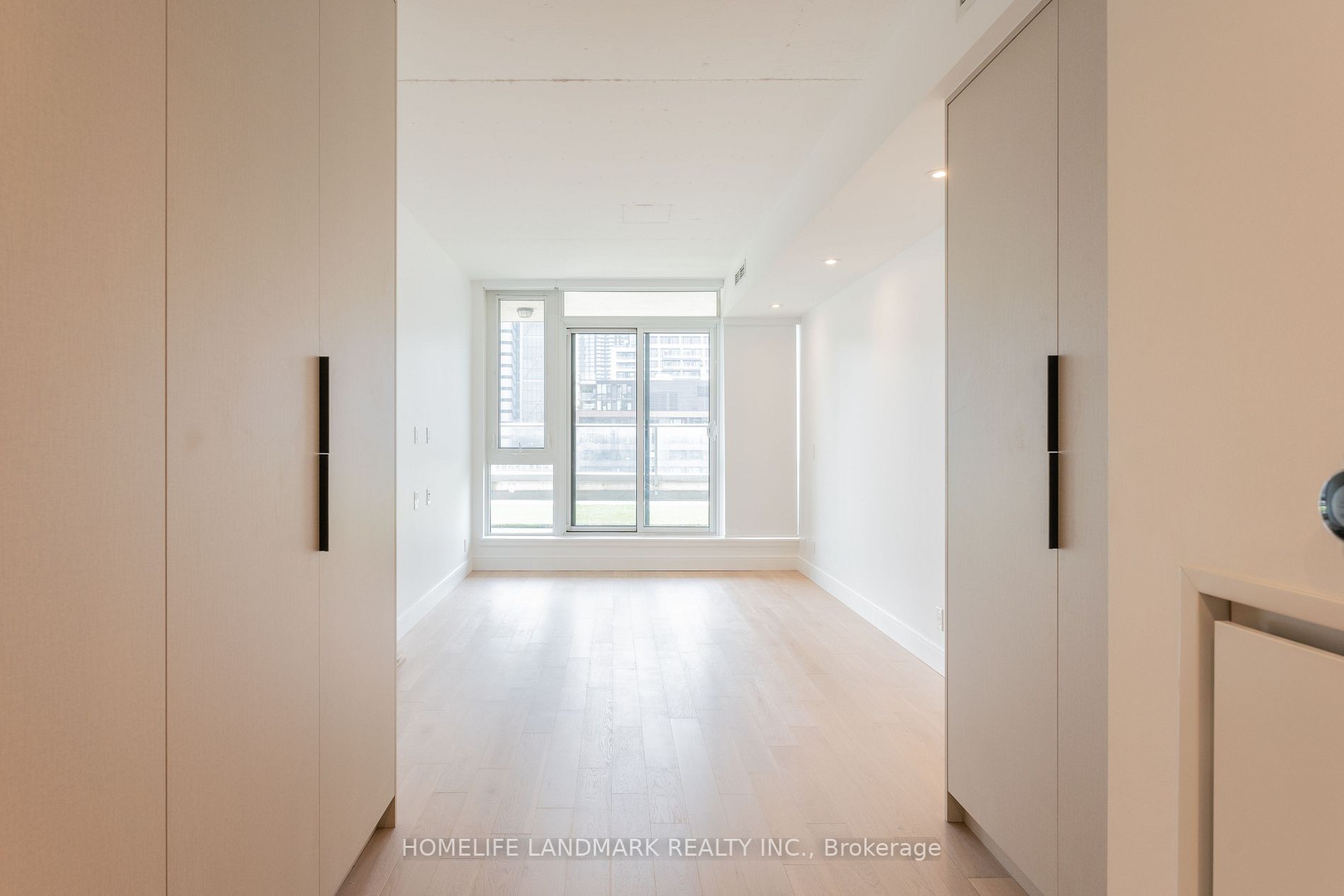 478 King Street W, #806