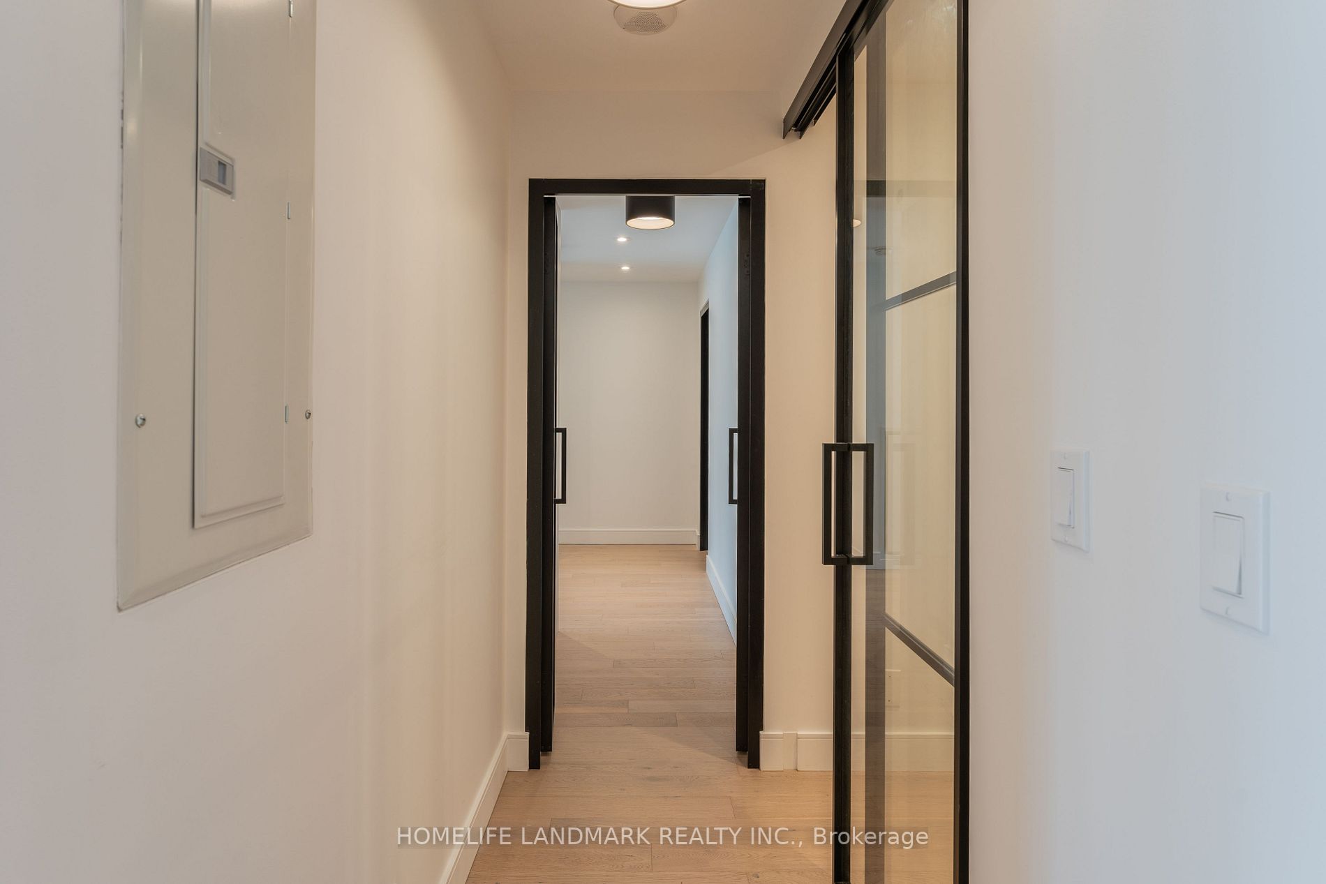 478 King Street W, #806