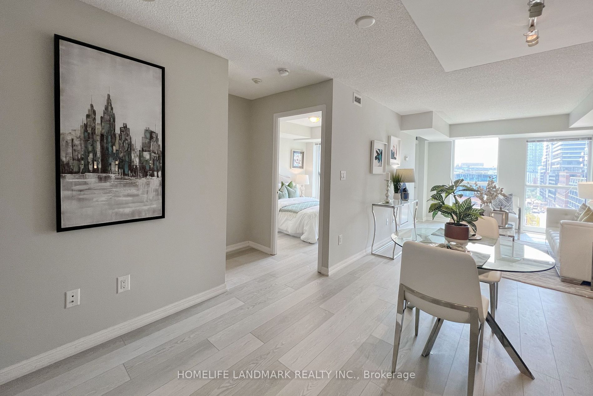 400 Adelaide St E, #1119