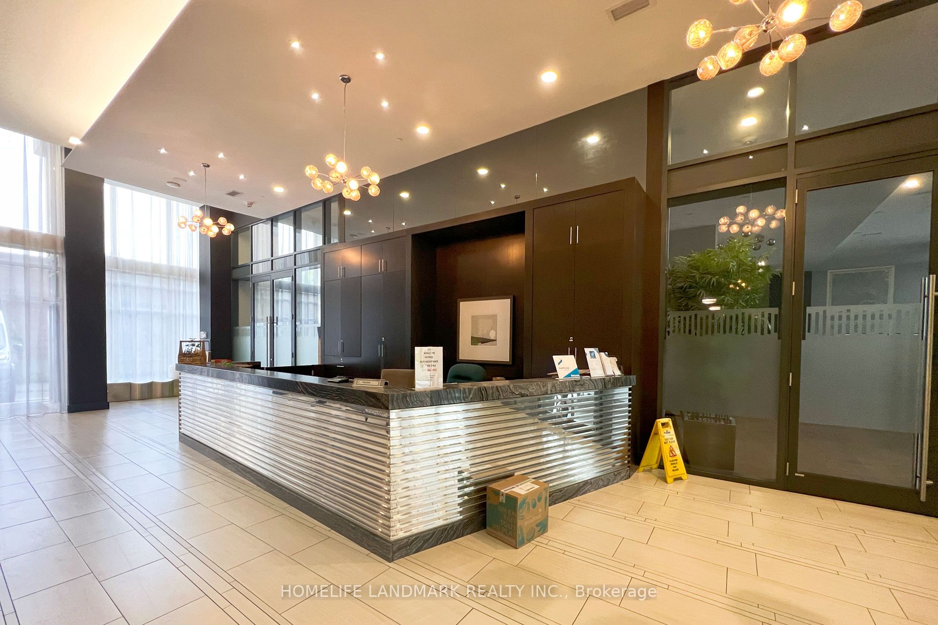 400 Adelaide St E, #1119