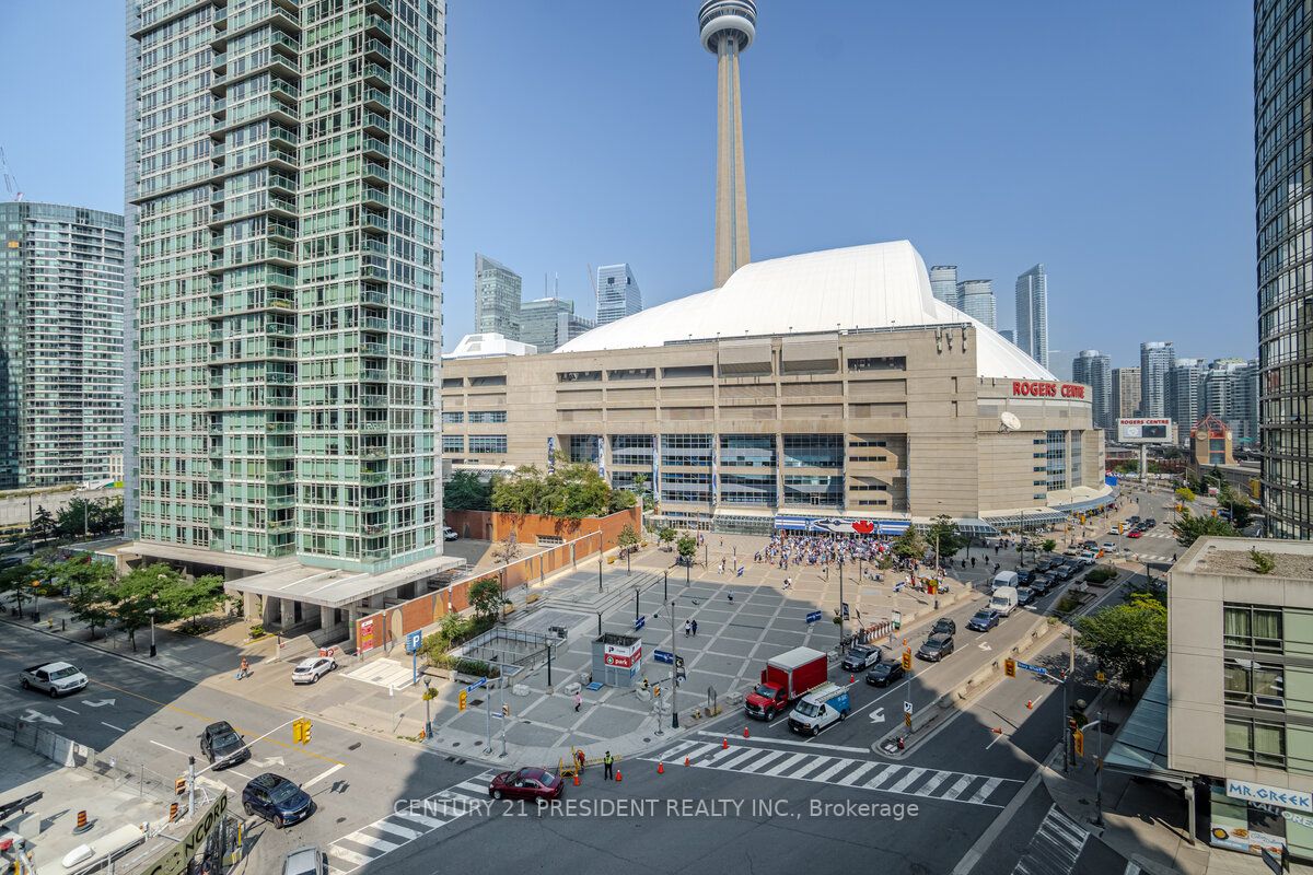 10 Navy Wharf Crt, #906