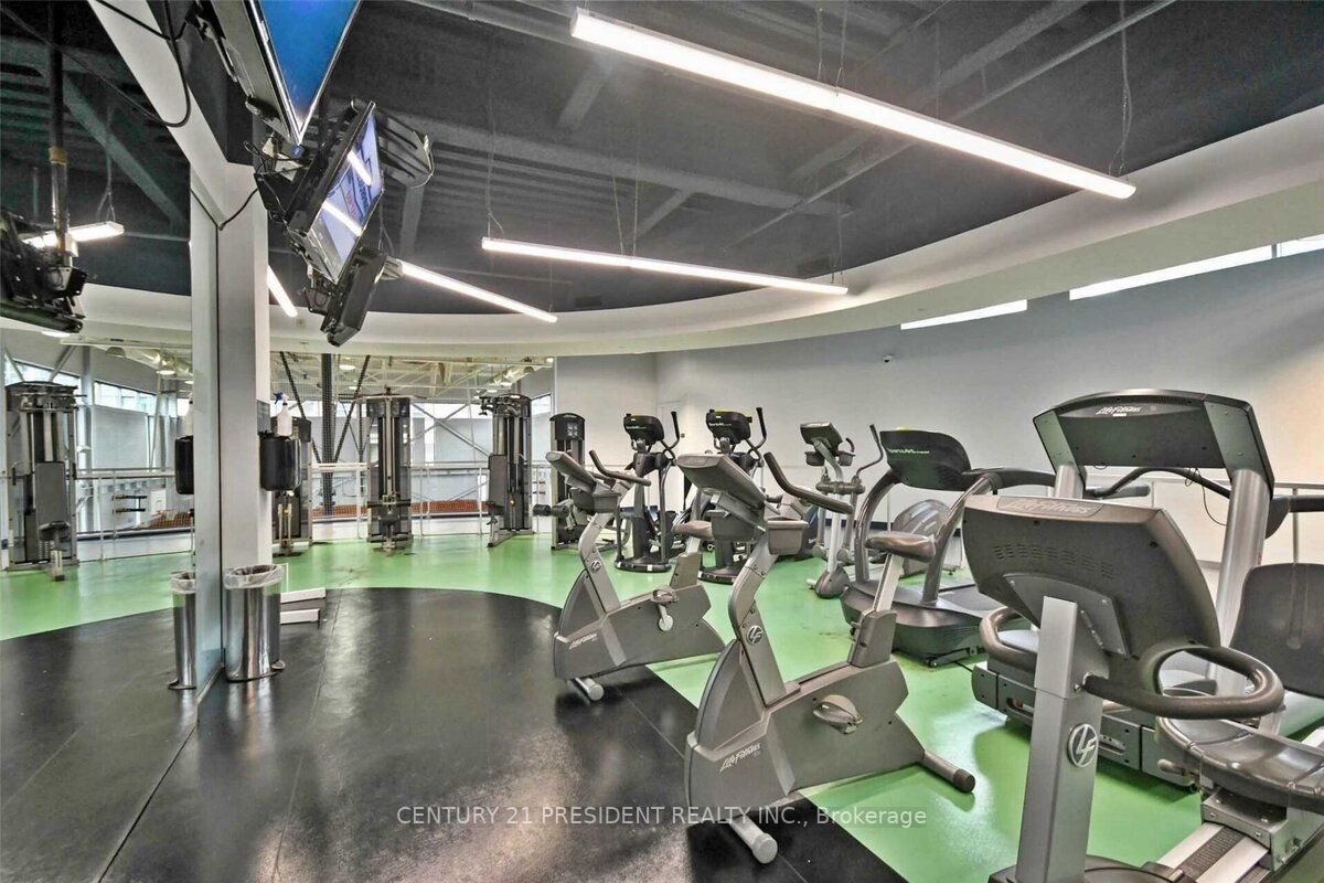 10 Navy Wharf Crt, #906