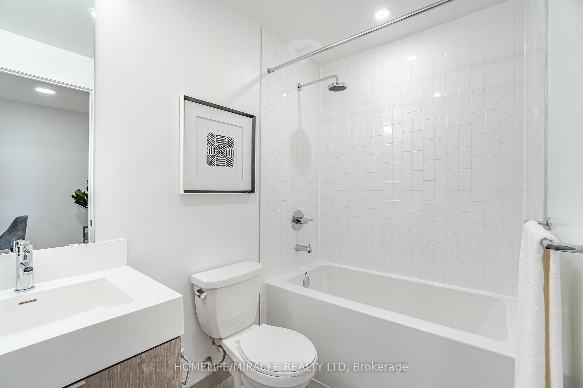 130 River St, #2302