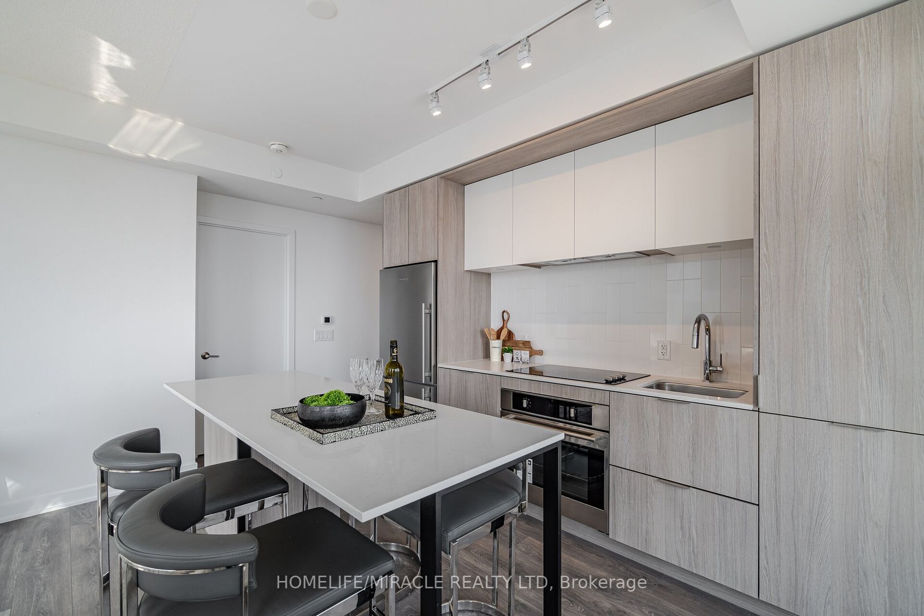 130 River St, #2302