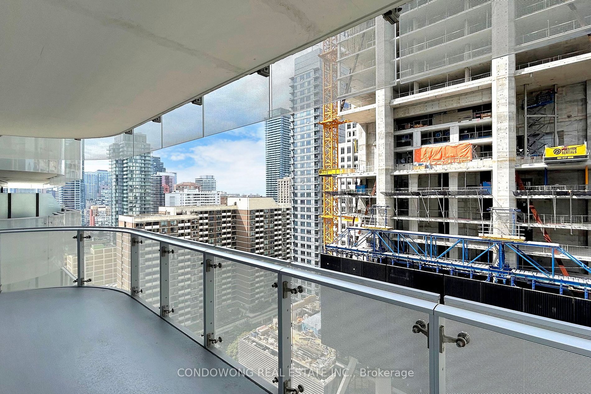 1 Bloor St E, #1710