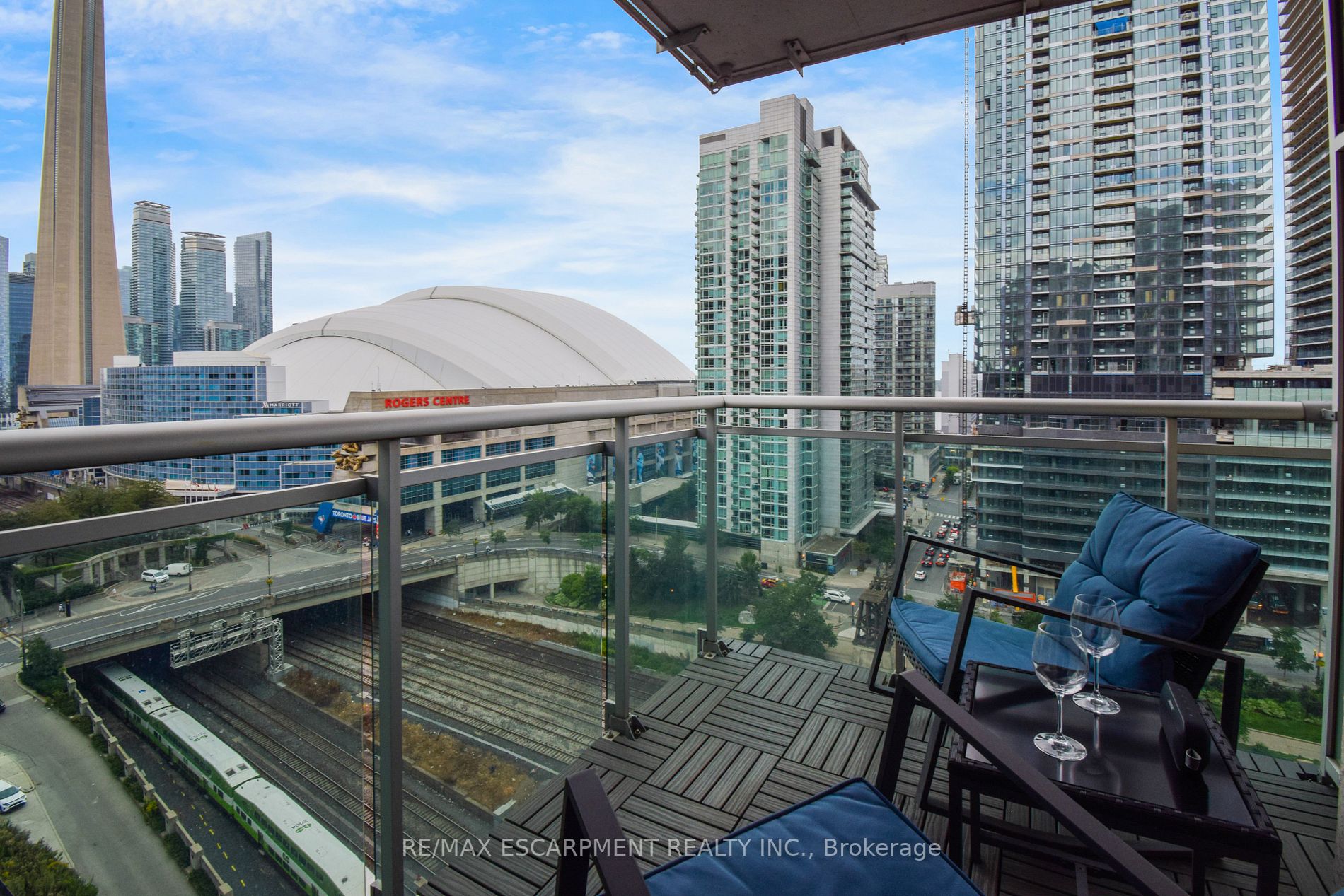 381 Front St W, #1908