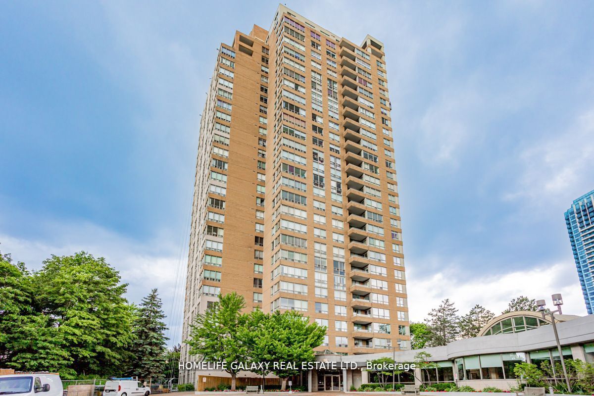 215 Wynford Dr, #404