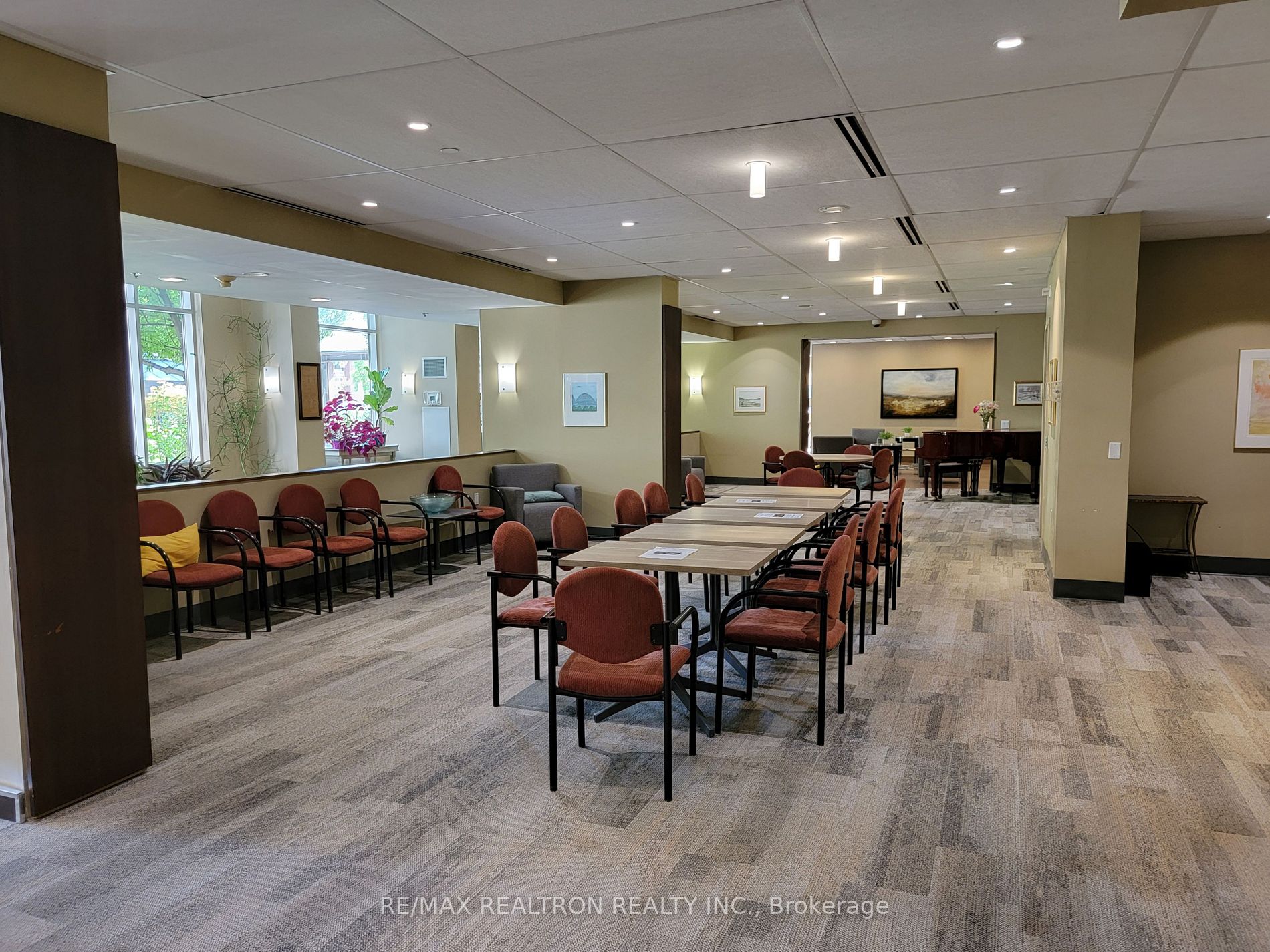 2 Neptune Dr, #801